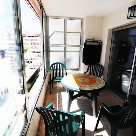Apartment 2 Bedrooms, 250M Levante Beach Benidorm Exteriör bild