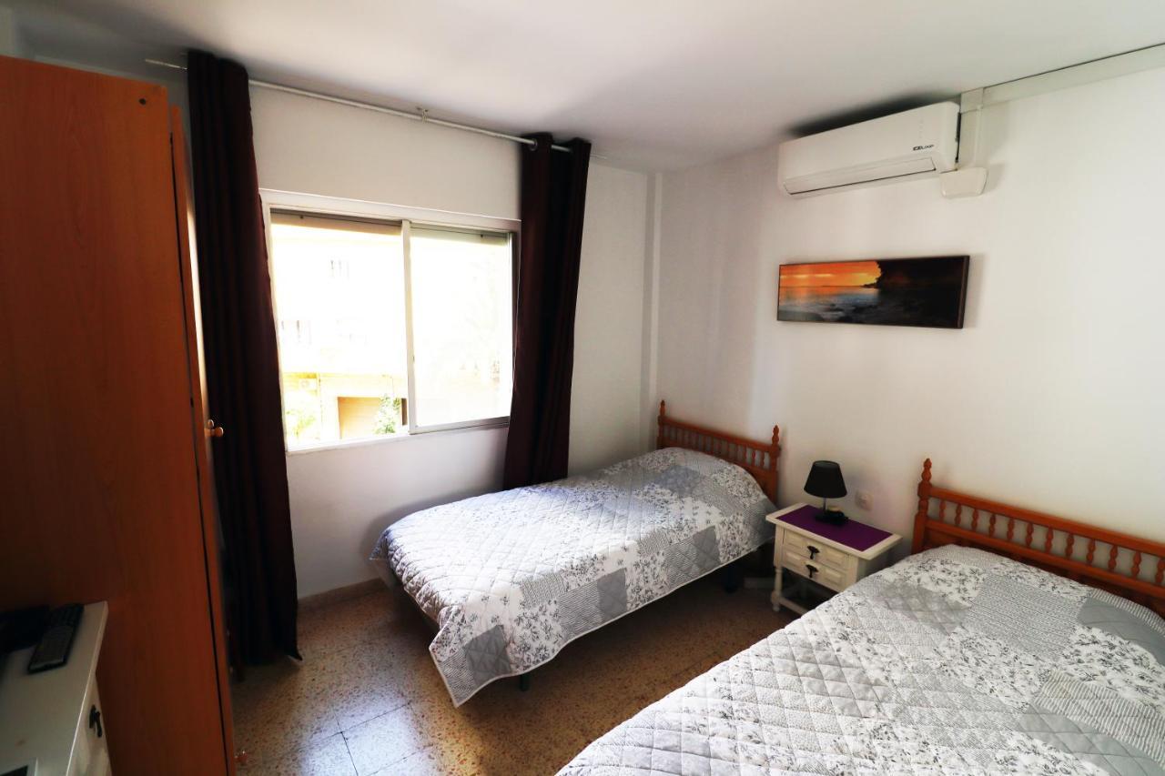 Apartment 2 Bedrooms, 250M Levante Beach Benidorm Exteriör bild