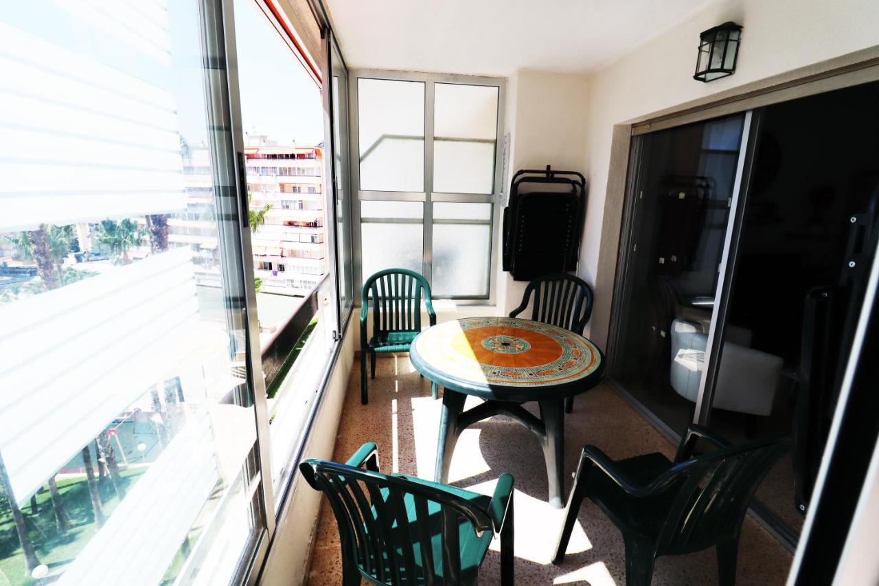 Apartment 2 Bedrooms, 250M Levante Beach Benidorm Exteriör bild